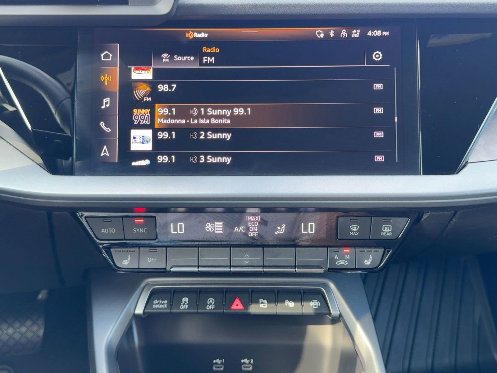 Used 2025 Audi A3 2.0T Premium image 24