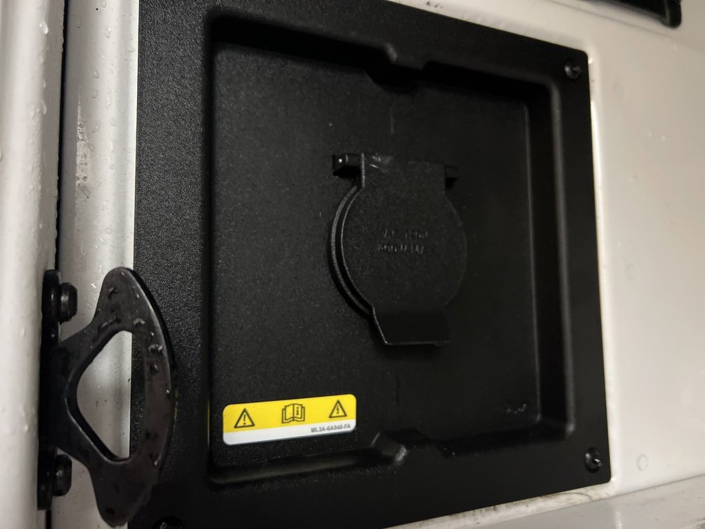 Certified 2022 Ford F150 XLT w/ Equipment Group 302A High image 36