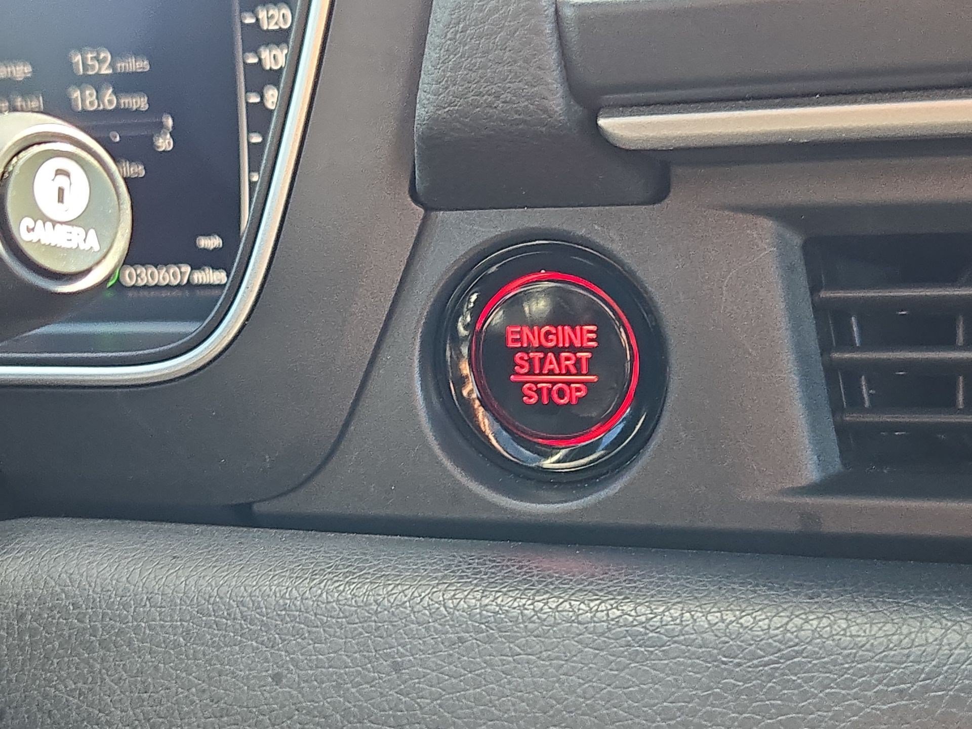 Used 2025 Honda Pilot Black Edition image 20