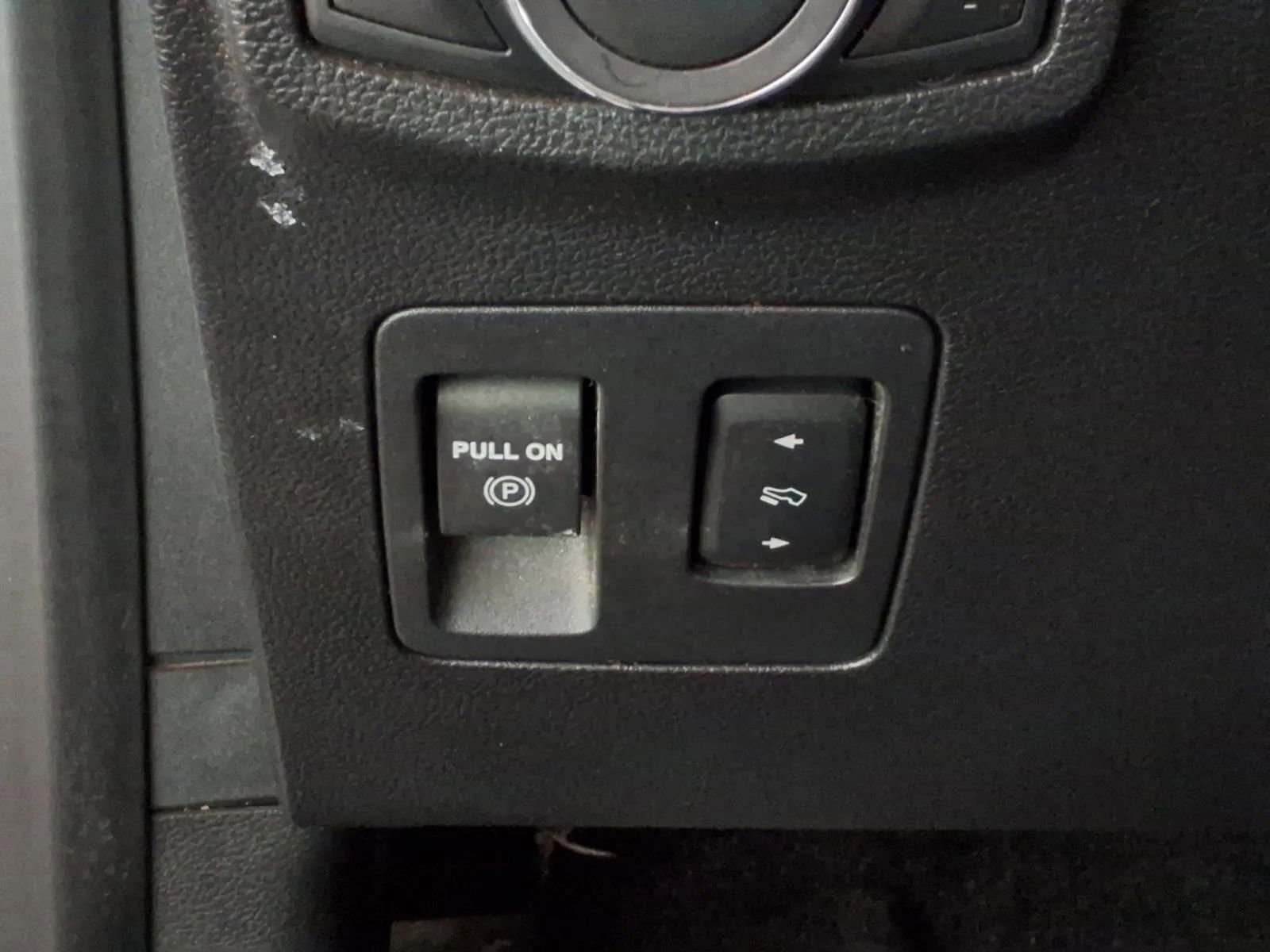 Used 2018 Ford F150 Platinum w/ Equipment Group 701A Luxury AWD/4WD image 19