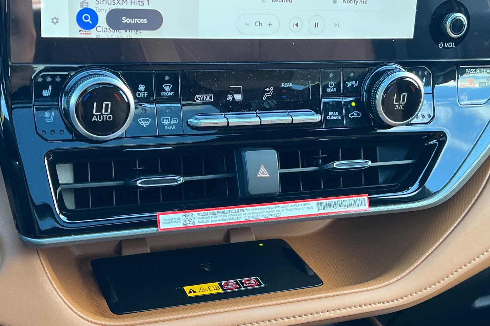 New 2025 Toyota Highlander Platinum image 23