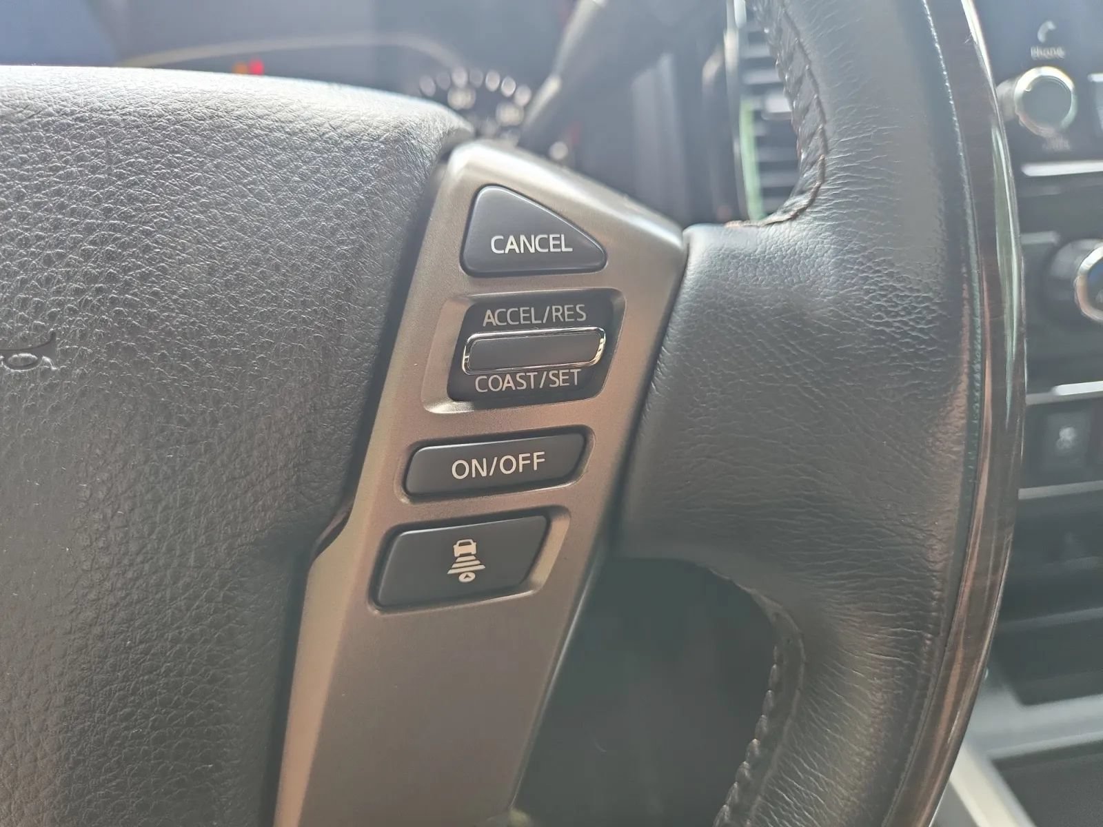 Used 2021 Nissan Titan Platinum Reserve w/ Off Road Protection Package AWD/4WD image 21