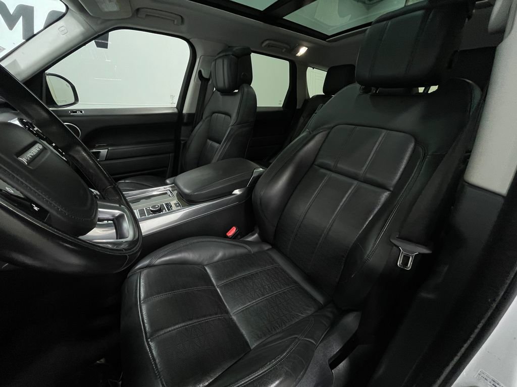 Used 2018 Land Rover Range Rover Sport HSE Dynamic image 15