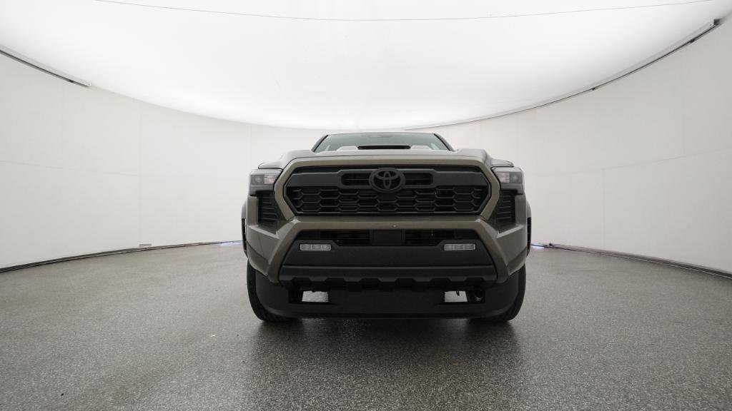 New 2025 Toyota Tacoma TRD Sport image 3
