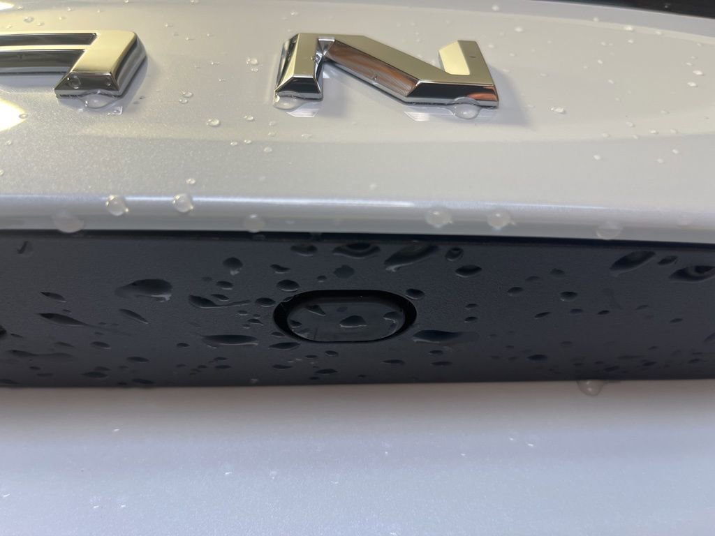 New 2026 Chevrolet Suburban Premier image 7