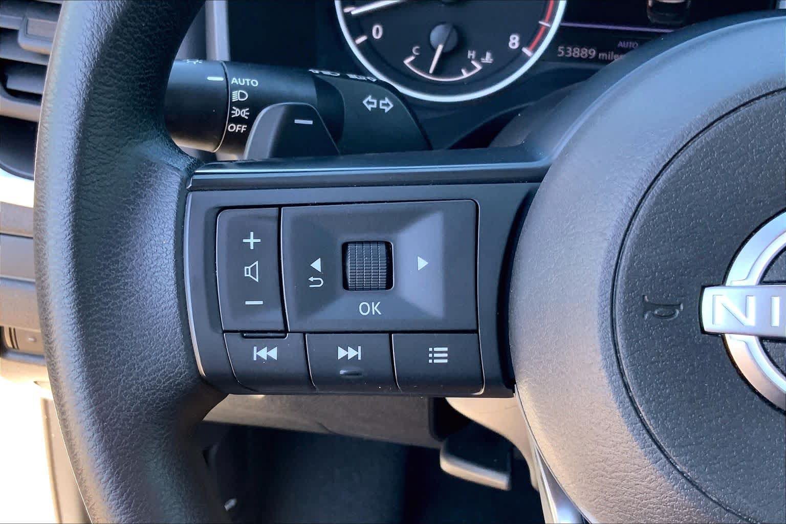 Used 2024 Nissan Rogue S AWD/4WD image 24
