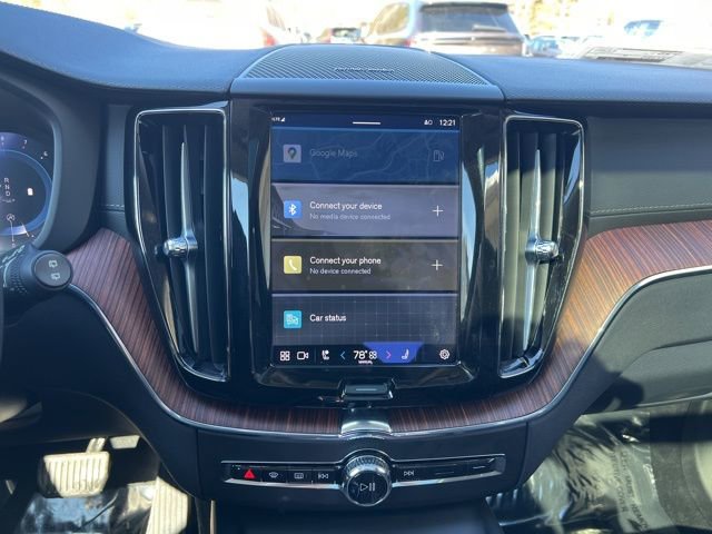 Certified 2023 Volvo XC60 B5 Ultimate w/ Climate Package image 34