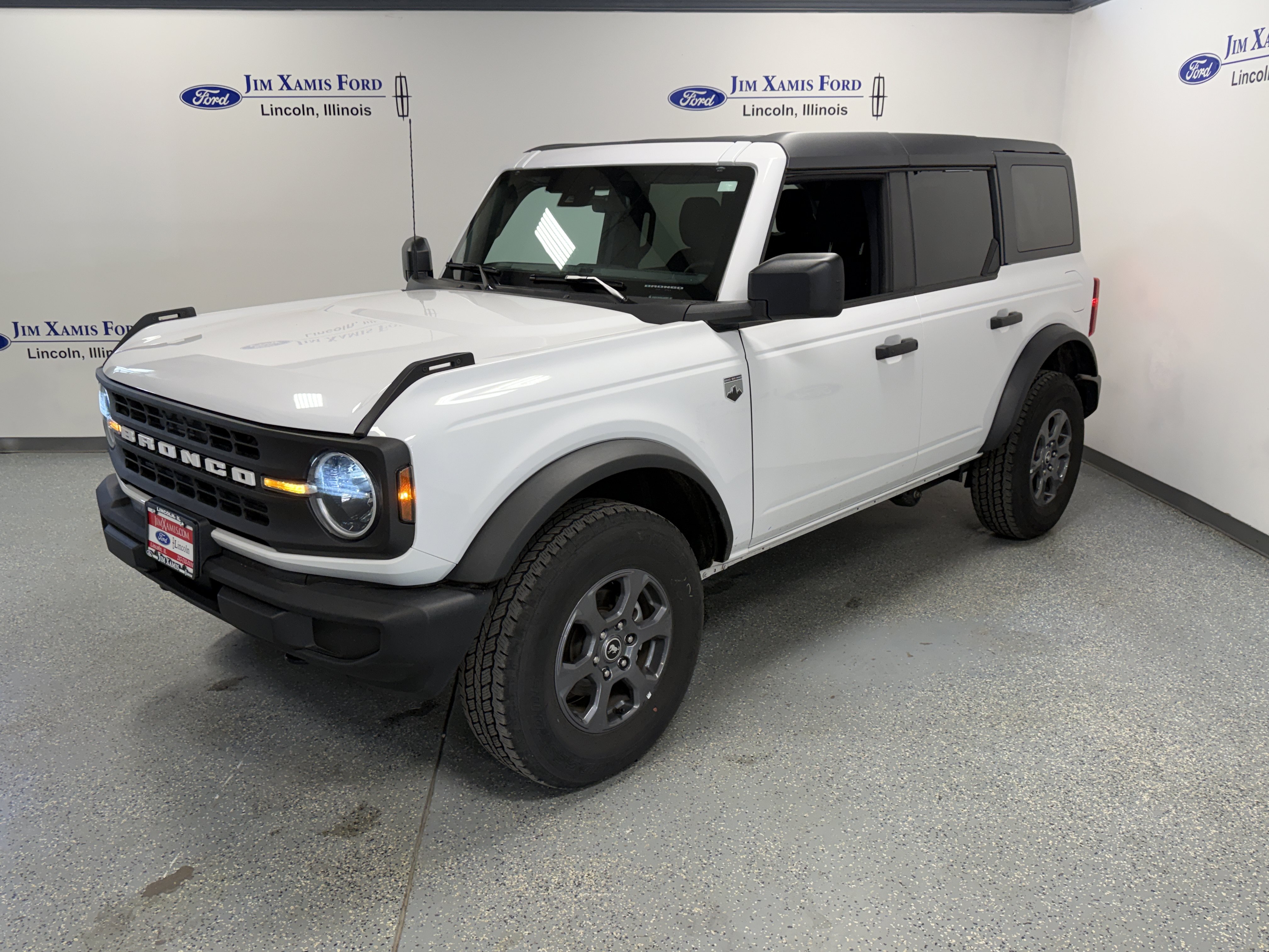 Used 2025 Ford Bronco Big Bend AWD/4WD image 3