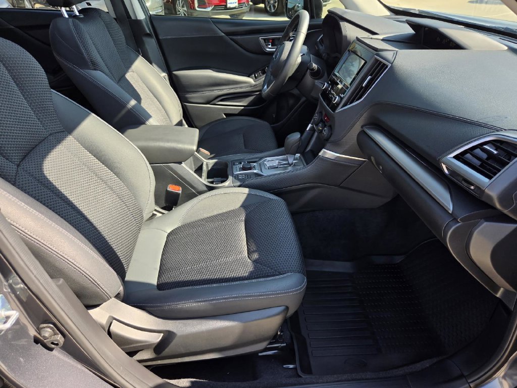 Used 2024 Subaru Forester Premium AWD/4WD image 8