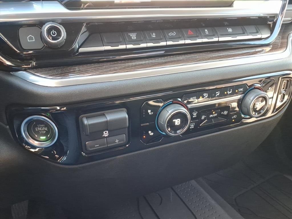 Used 2025 Chevrolet Silverado 3500 LT image 25