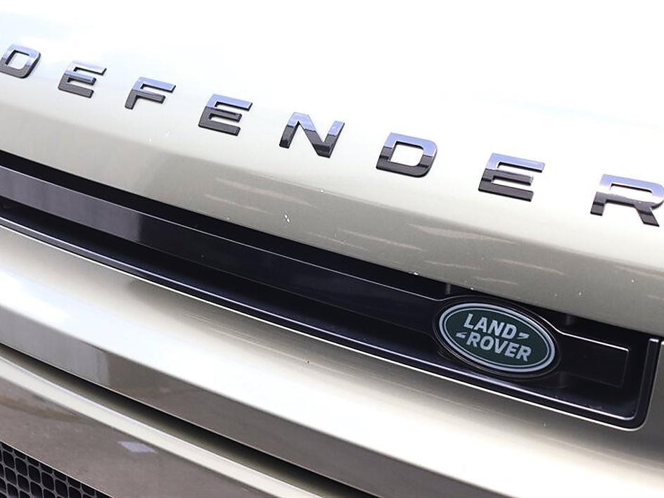 Used 2020 Land Rover Defender 110 First Edition AWD/4WD image 75