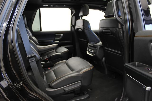 Used 2025 Ford Expedition Tremor AWD/4WD image 30