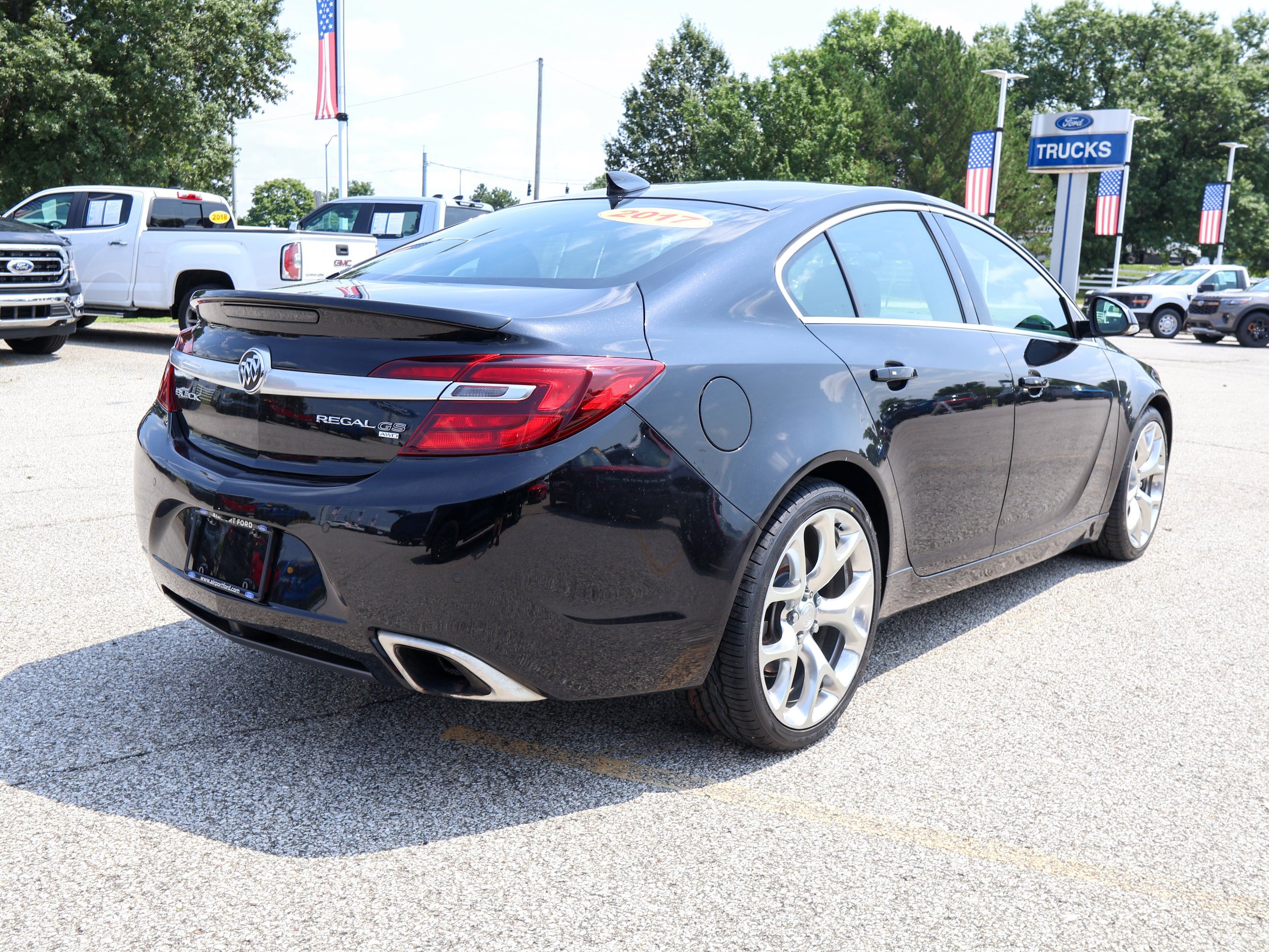 Used 2017 Buick Regal GS w/ Driver Confidence Package #1 AWD/4WD image 5