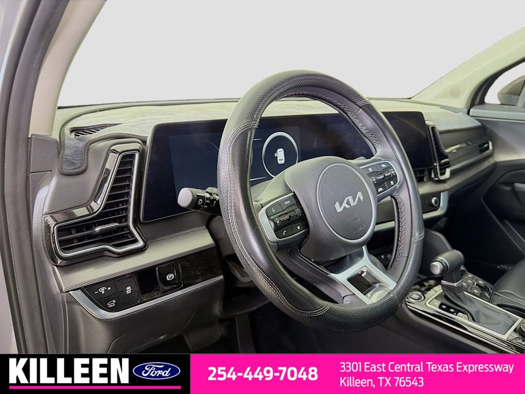 Used 2025 Kia Sportage SX image 10