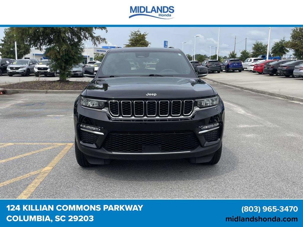 Used 2025 Jeep Grand Cherokee Limited AWD/4WD image 2