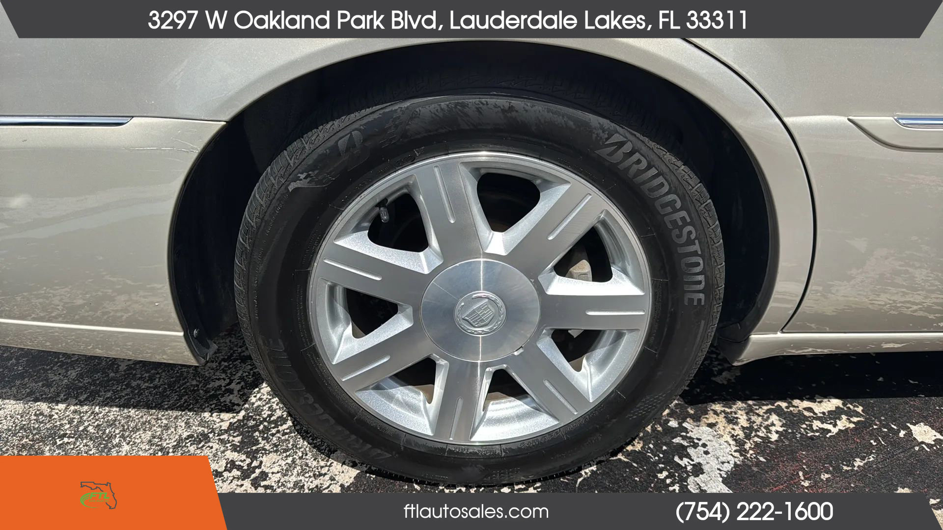 Used 2007 Cadillac DTS w/ Trunk Convenience Package image 15