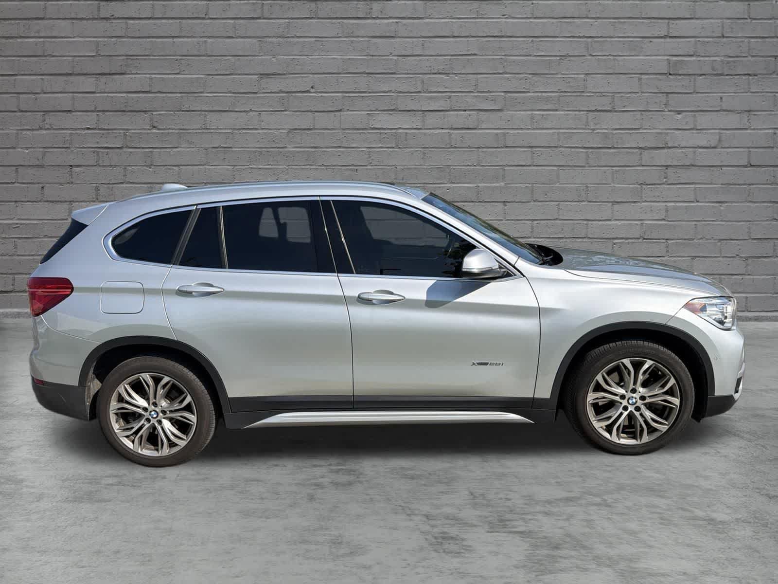 Used 2018 BMW X1 xDrive28i AWD/4WD image 7