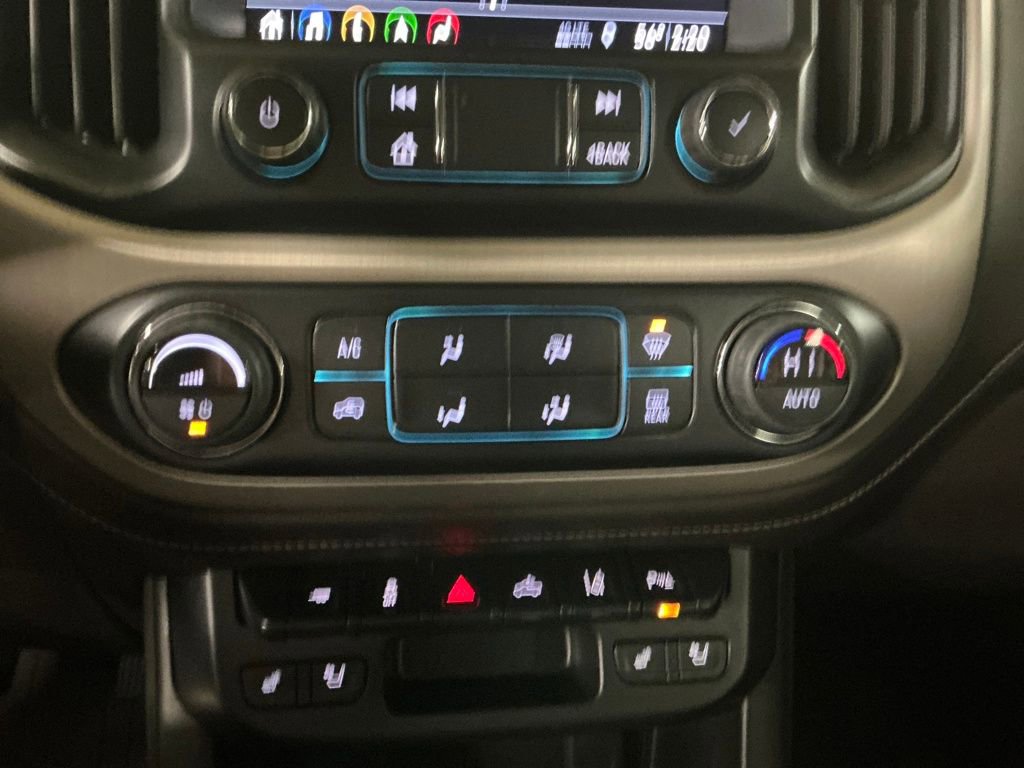 Certified 2022 GMC Canyon Denali image 18