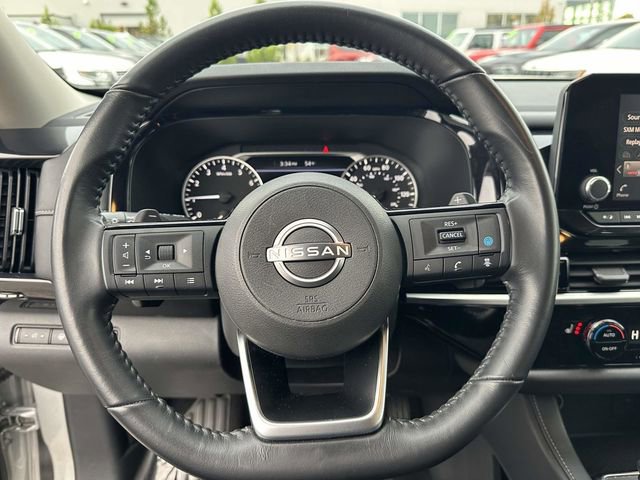 Used 2022 Nissan Pathfinder SV w/ SV Black Package image 13