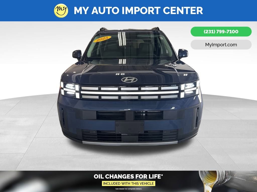 Used 2025 Hyundai Santa Fe SEL image 2