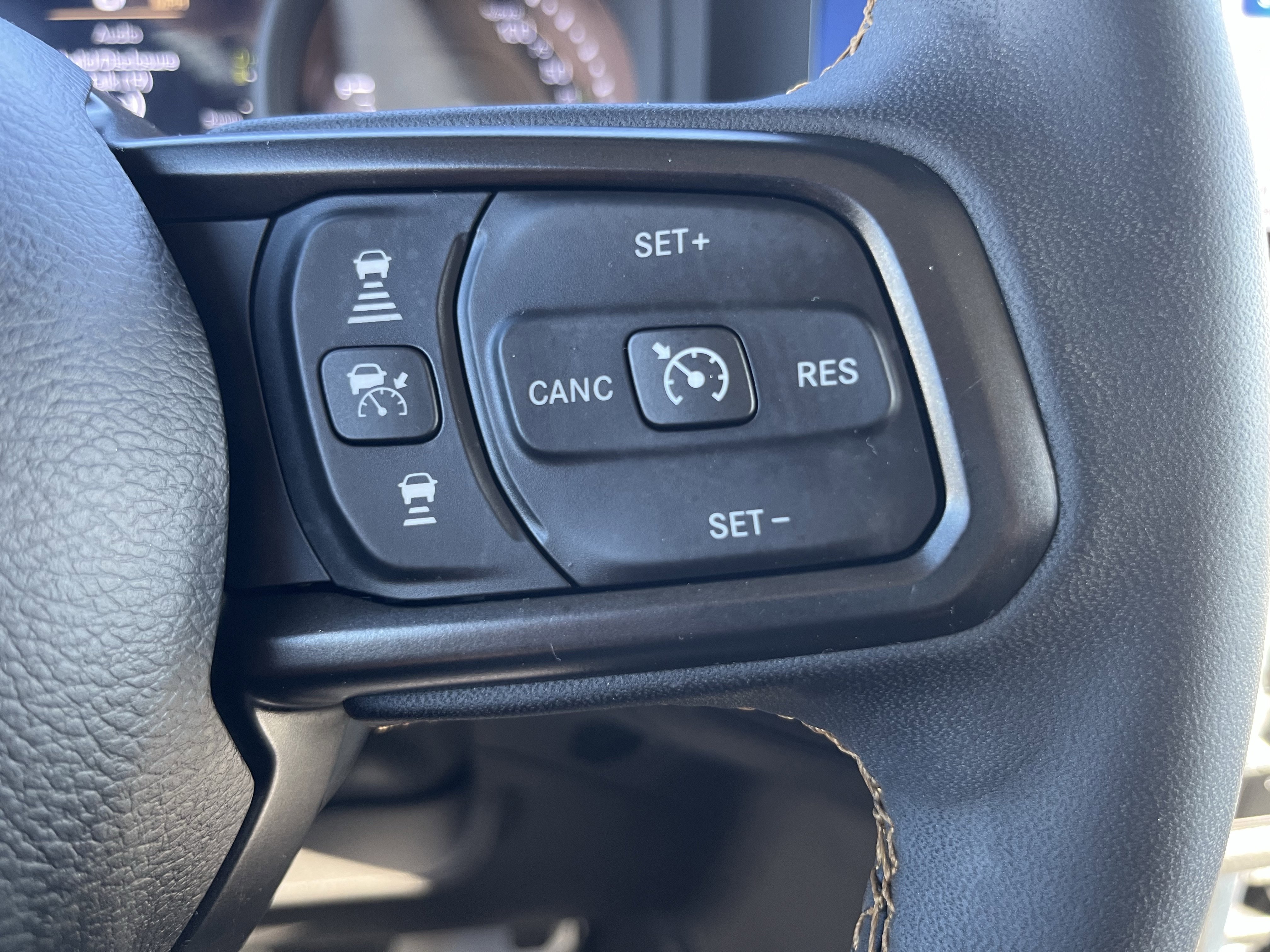 Used 2024 Jeep Wrangler Unlimited w/ Convenience Group image 22