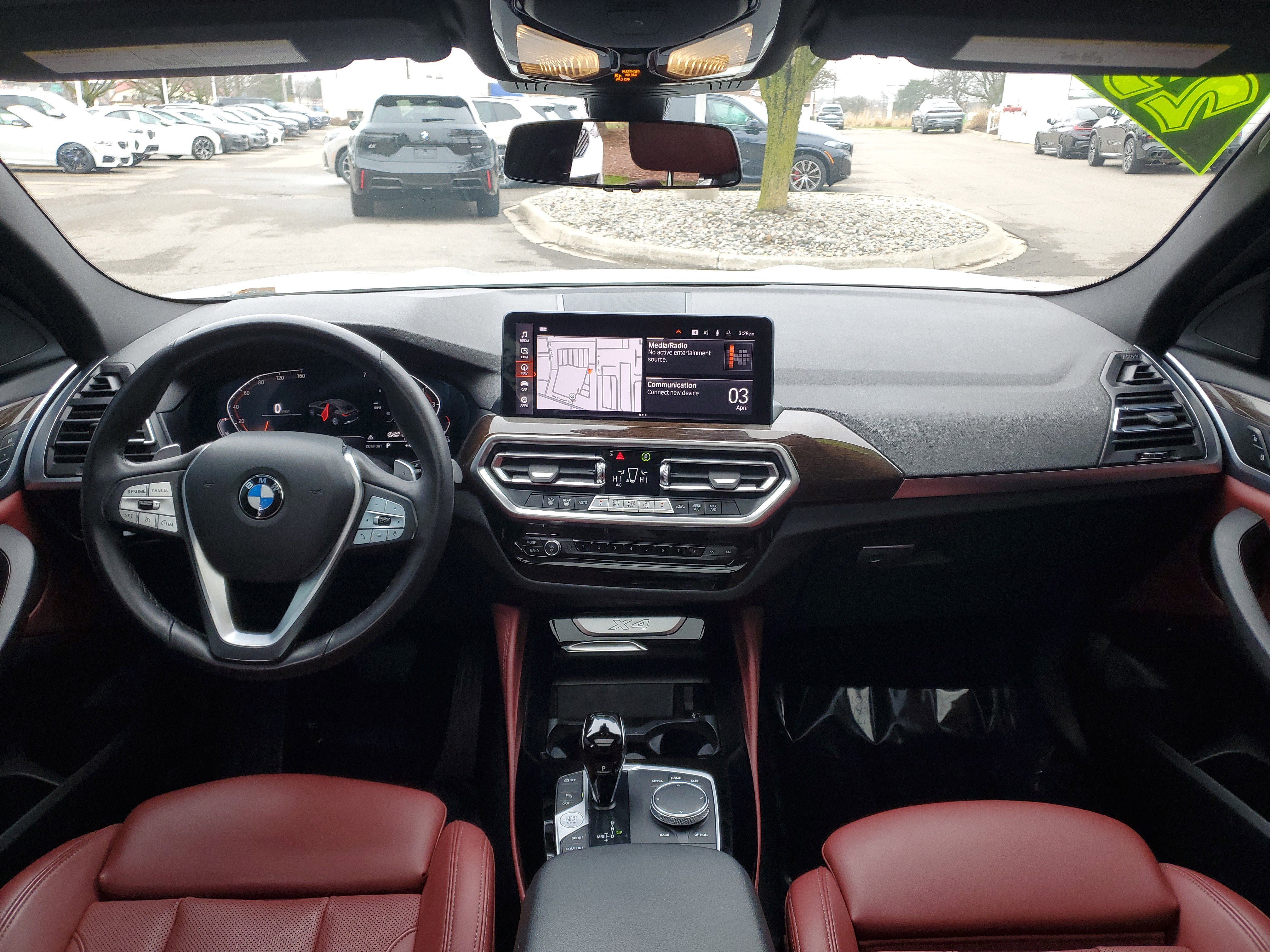 Used 2023 BMW X4 xDrive30i image 21