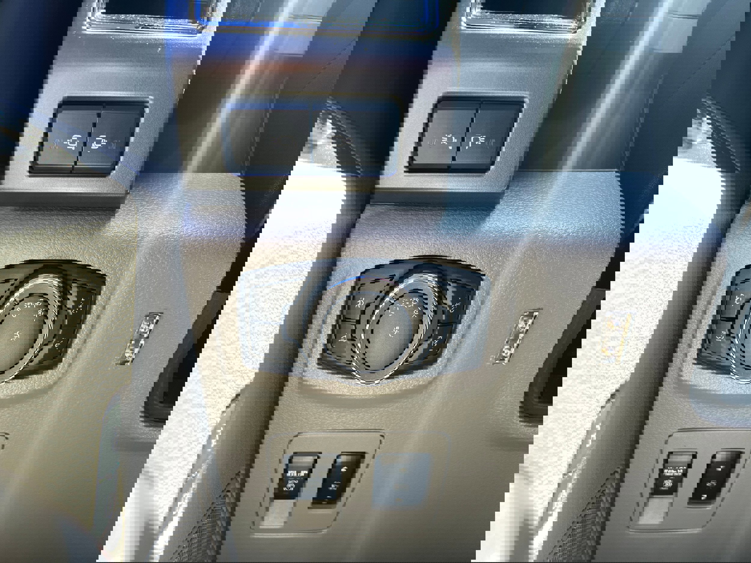 Used 2019 Ford F150 XLT w/ Equipment Group 302A Luxury image 17