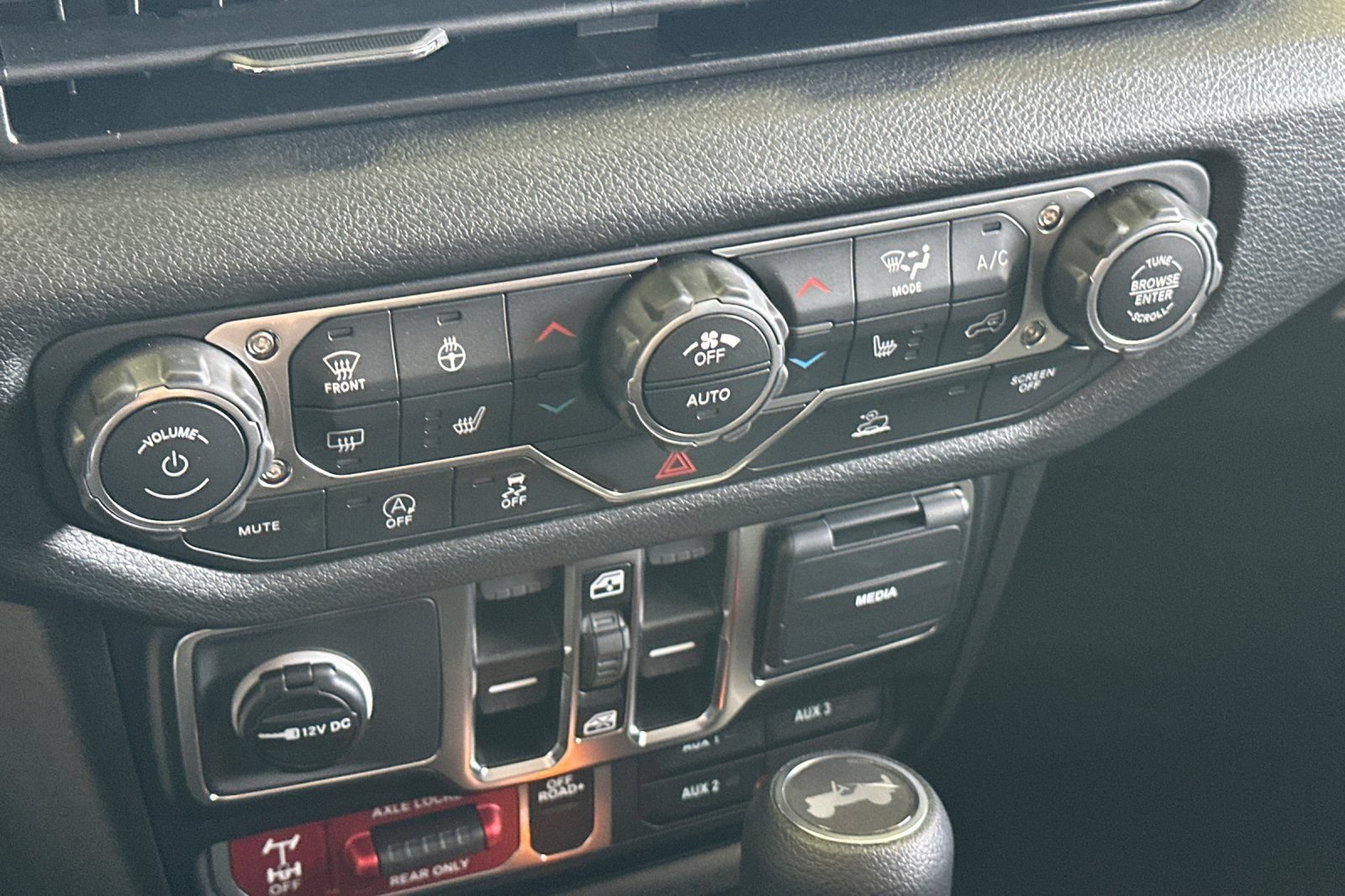 New 2026 Jeep Wrangler Unlimited Sport AWD/4WD image 15