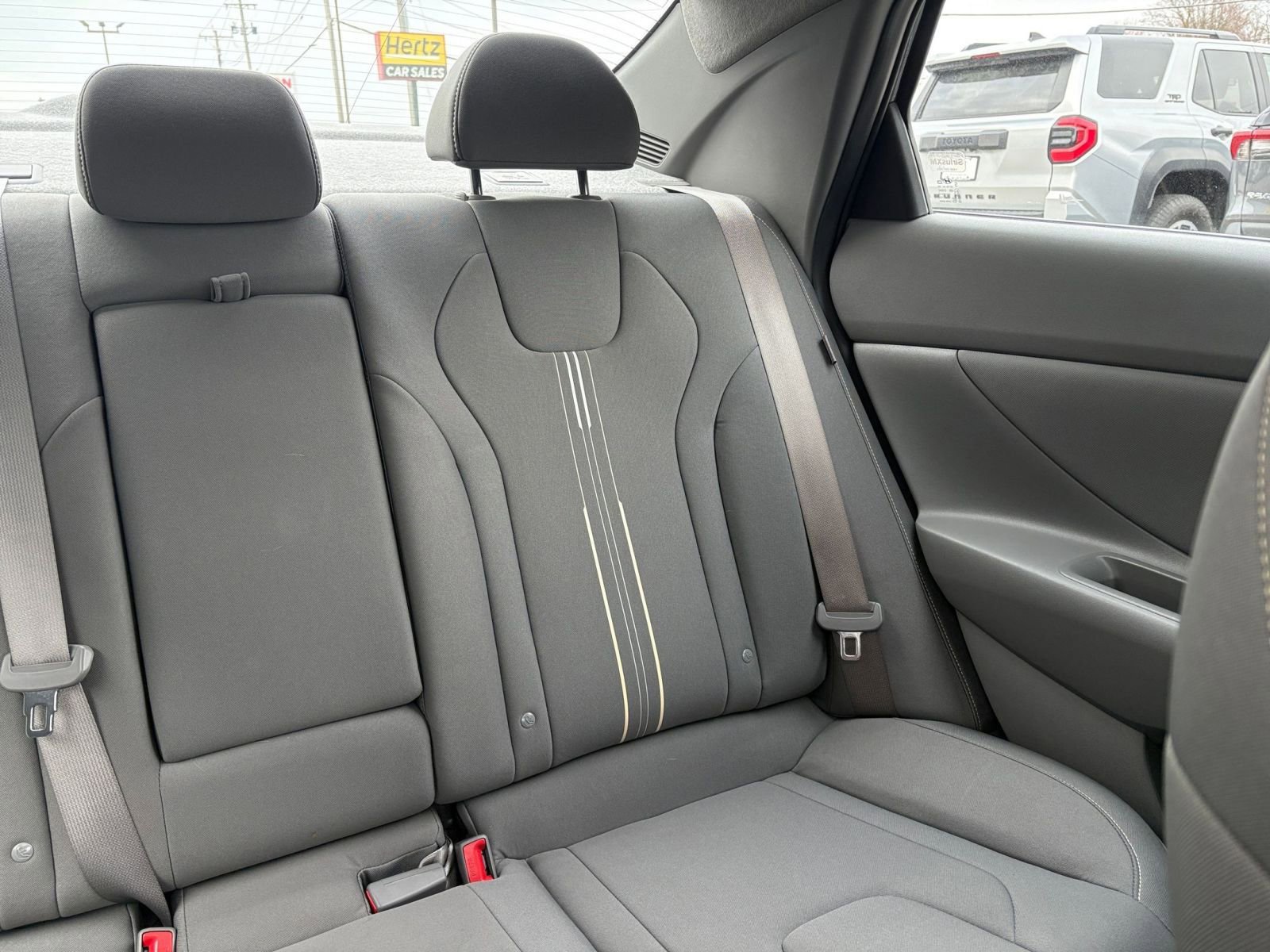 Used 2025 Hyundai Elantra SEL image 41