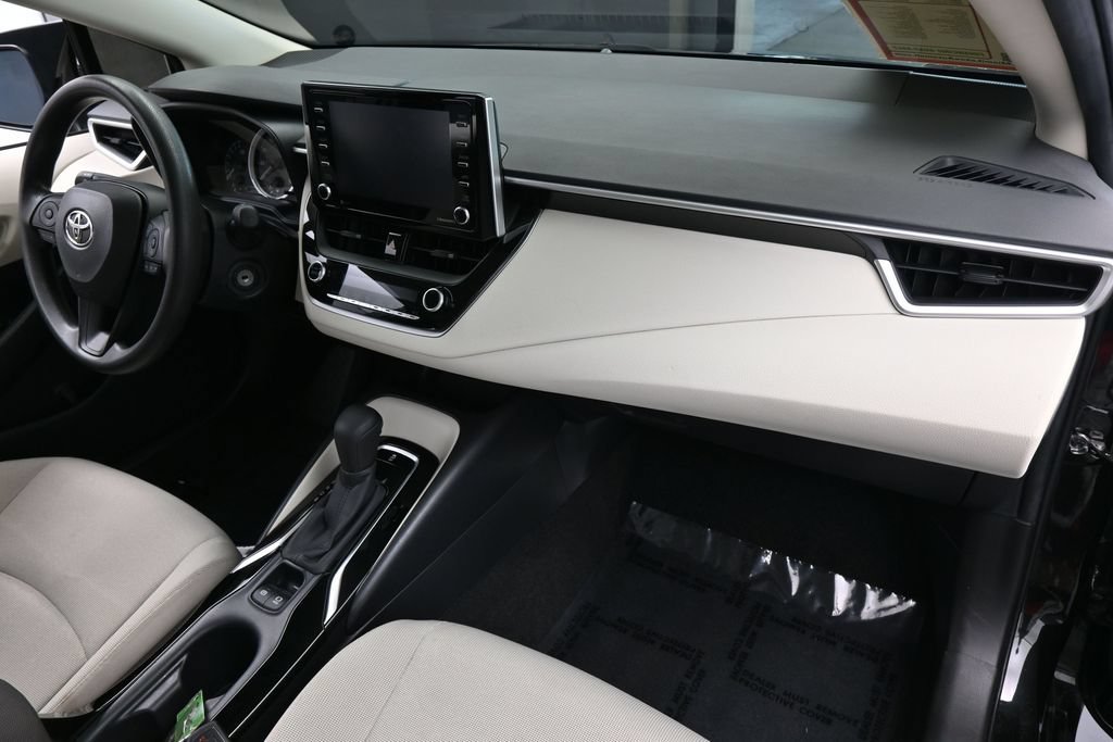Used 2021 Toyota Corolla LE FWD image 37