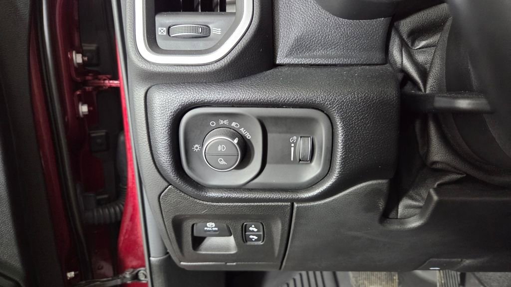 Used 2020 RAM 1500 Big Horn image 18
