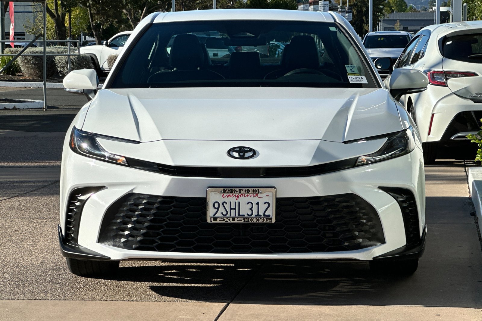 Used 2025 Toyota Camry SE FWD image 6