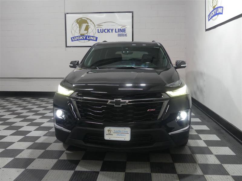 Used 2022 Chevrolet Traverse RS w/ LPO, Floor Liner Package AWD/4WD image 2