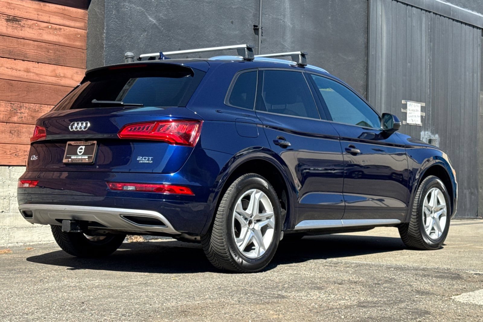 Used 2018 Audi Q5 2.0T Premium w/ Convenience Package AWD/4WD image 2