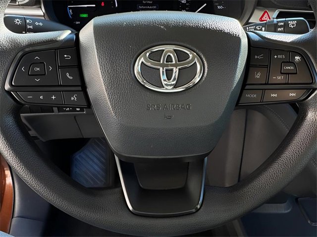 Used 2024 Toyota Sienna LE image 21