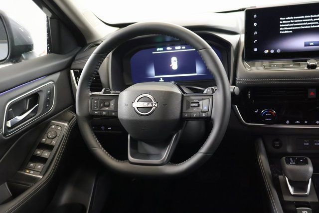 New 2026 Nissan Rogue Platinum image 14