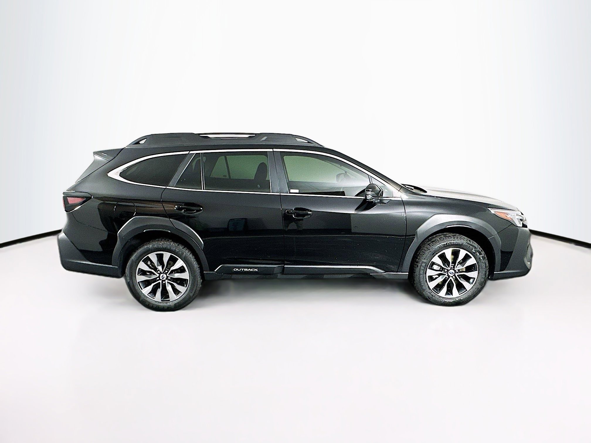 Used 2023 Subaru Outback Limited image 10