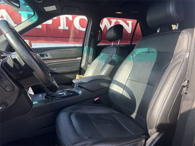 Used 2016 Ford Explorer Limited w/ Equipment Group 301A image 11