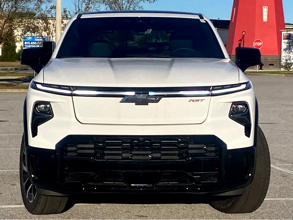 New 2024 Chevrolet Silverado EV RST image 21