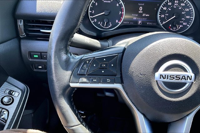 Certified 2023 Nissan Sentra SV w/ All-Weather Package FWD image 10