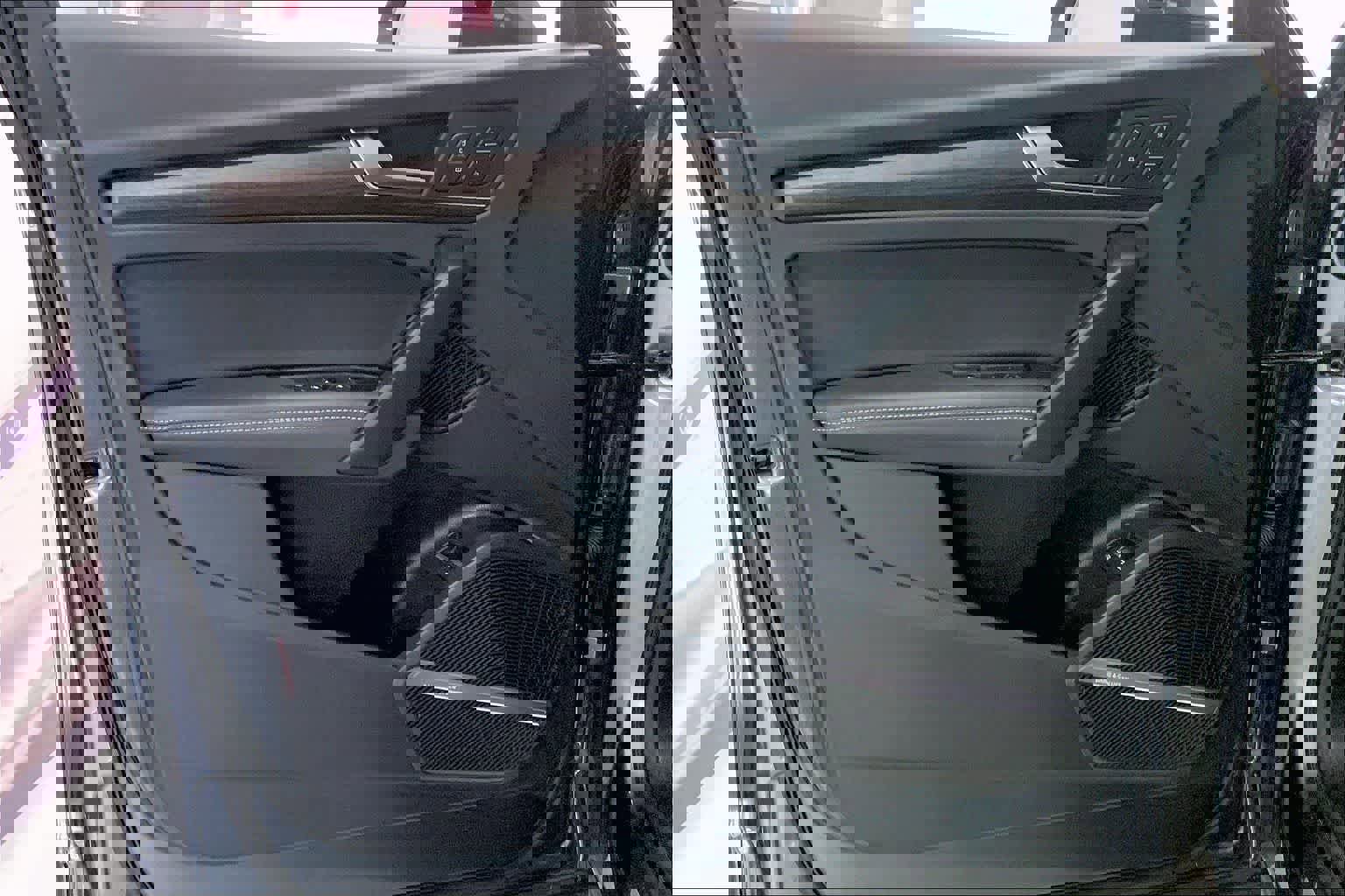 Certified 2025 Audi Q5 e Premium Plus image 25