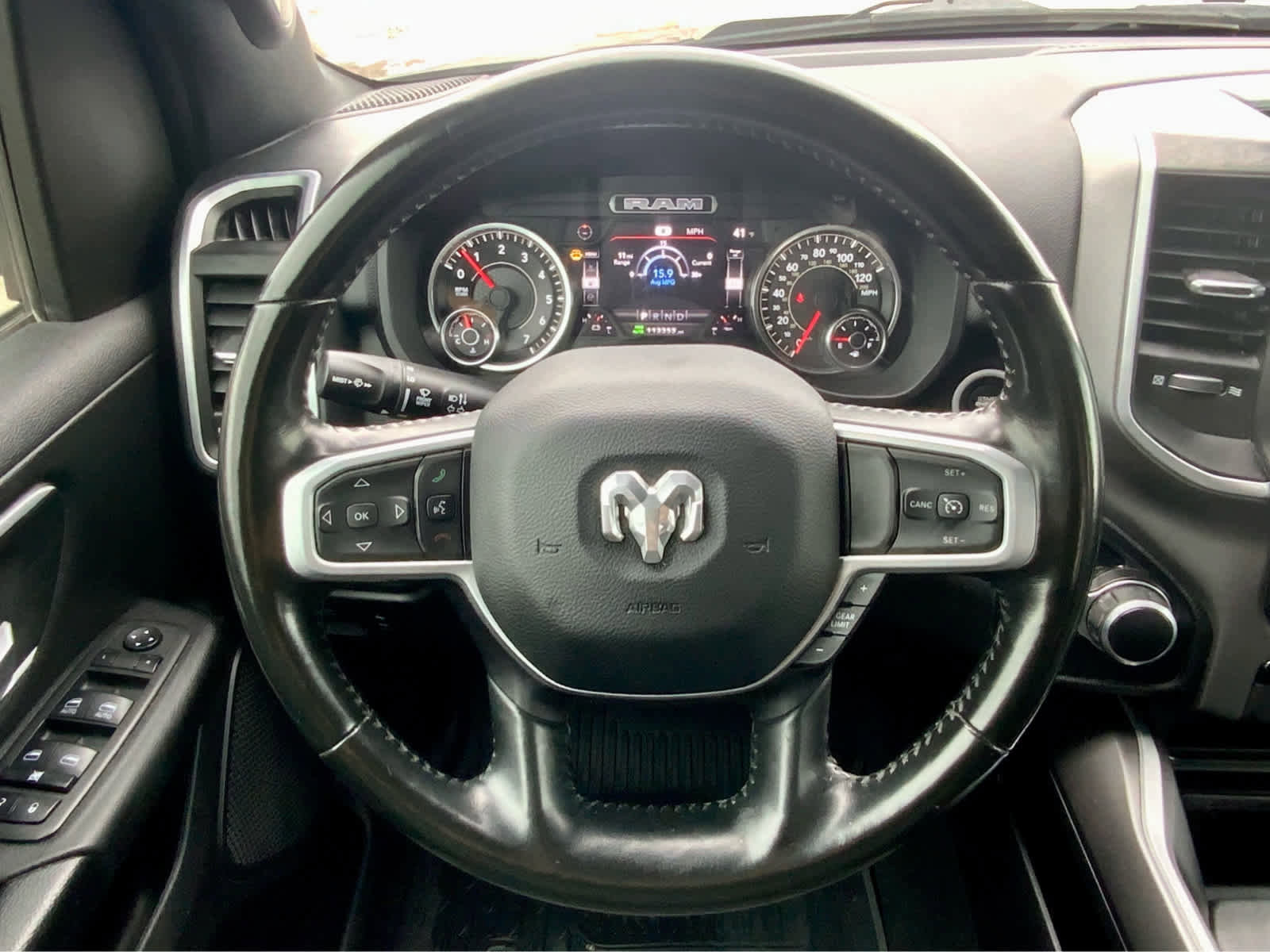 Used 2022 RAM 1500 Big Horn w/ Night Edition image 40