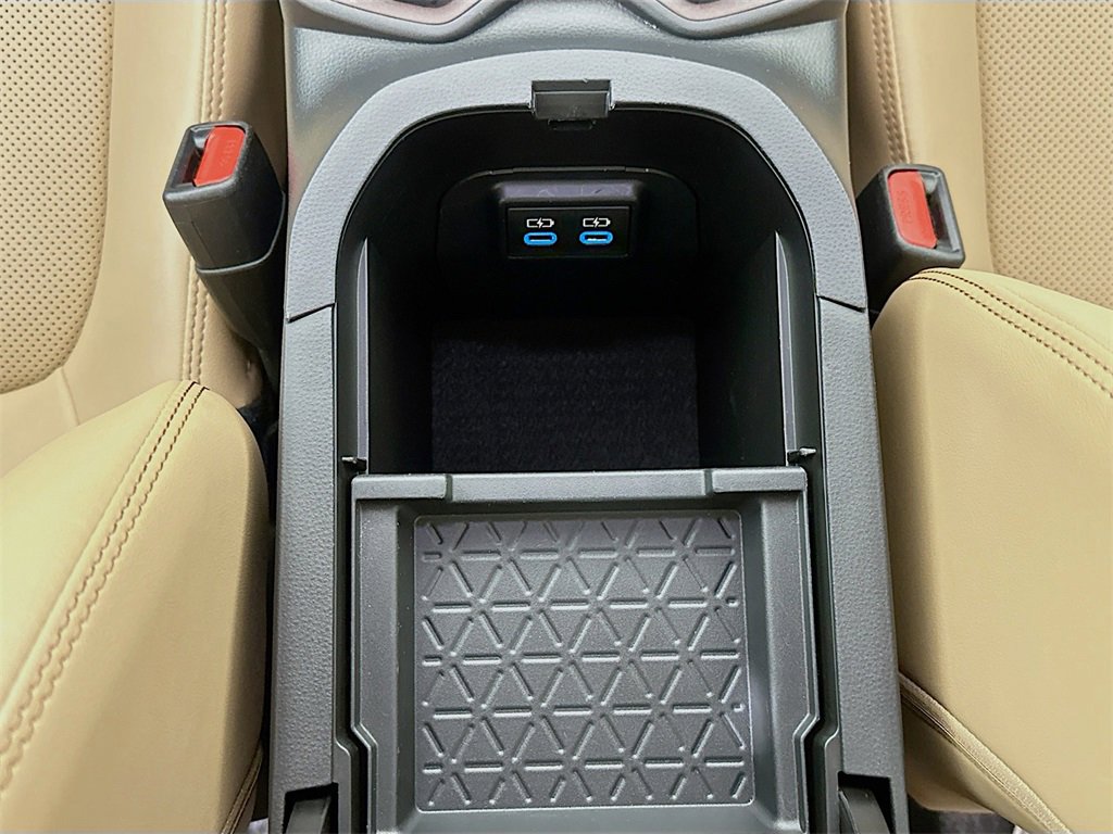 Used 2022 Toyota RAV4 Limited image 29