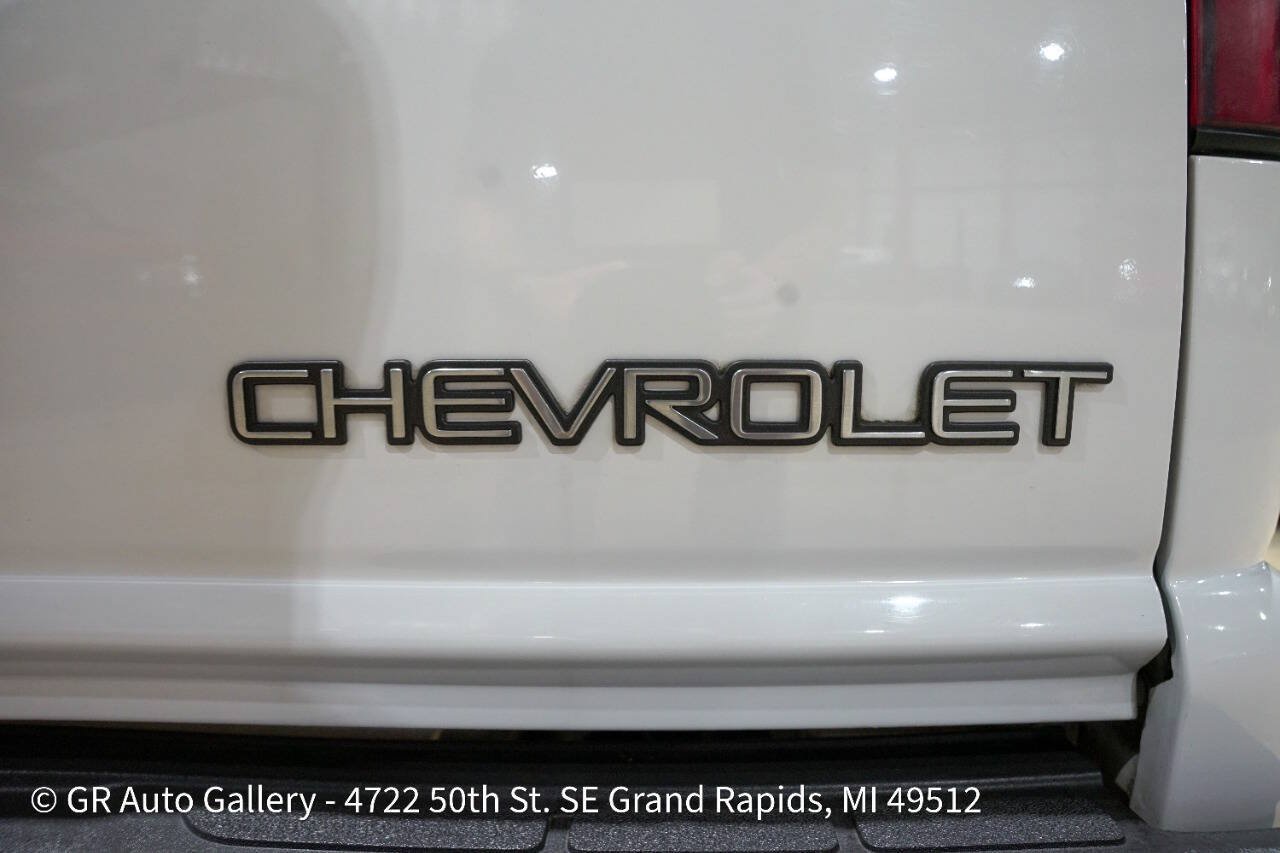 Used 2001 Chevrolet S10 Pickup LS w/ Preferred Equipment Group RWD image 25