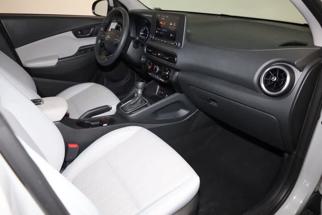Used 2023 Hyundai Kona SEL AWD/4WD image 31