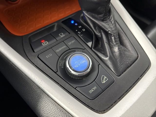 Used 2020 Toyota RAV4 Adventure image 36