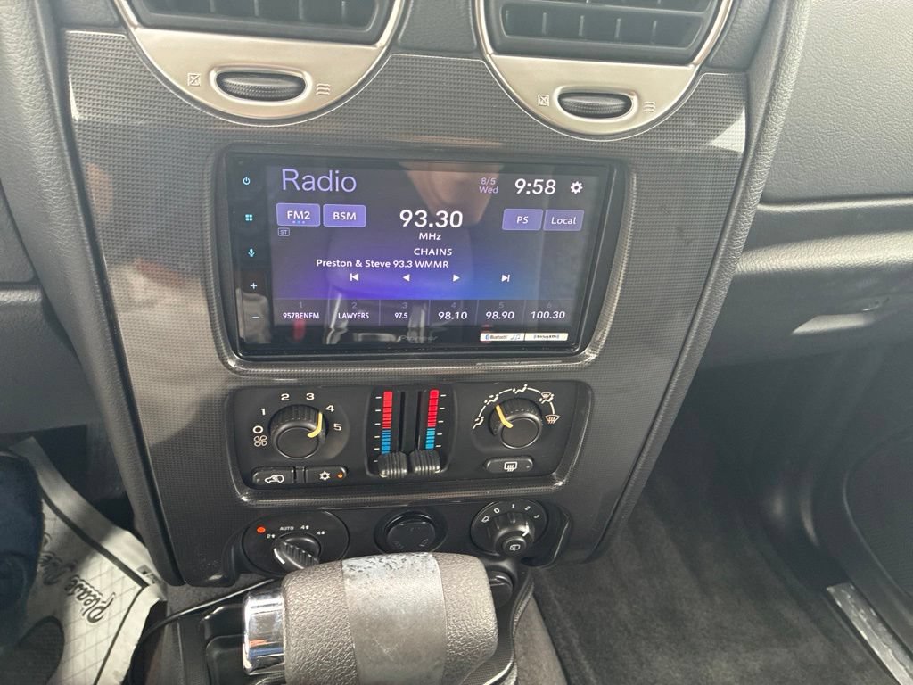 Used 2006 GMC Envoy SLE AWD/4WD image 10