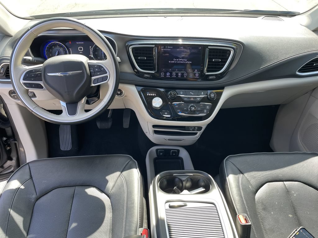 Certified 2019 Chrysler Pacifica Limited FWD image 15