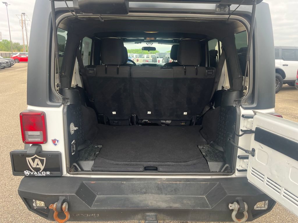 Used 2018 Jeep Wrangler Unlimited Sport w/ Connectivity Group image 22