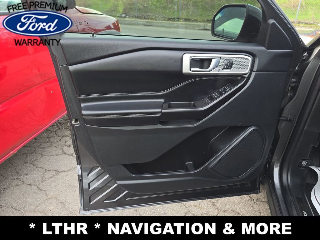 Used 2020 Ford Explorer ST image 11